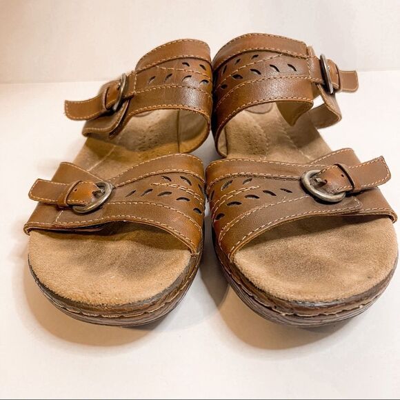 Earth Origins Mariah Double Strap Slip On Tan Sandals Size 8.5 - Picture 6 of 8